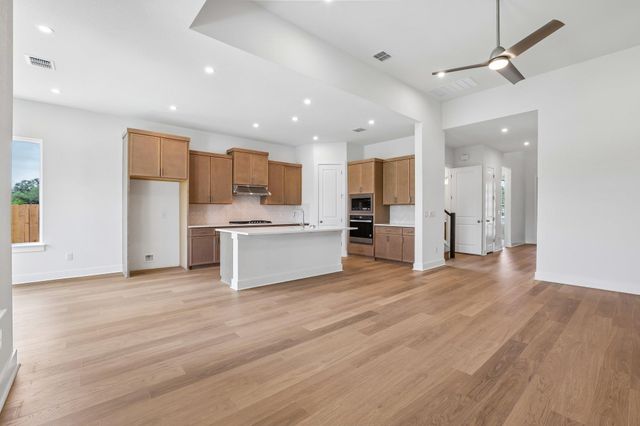 206 San Saba DR, Buda, TX 78610