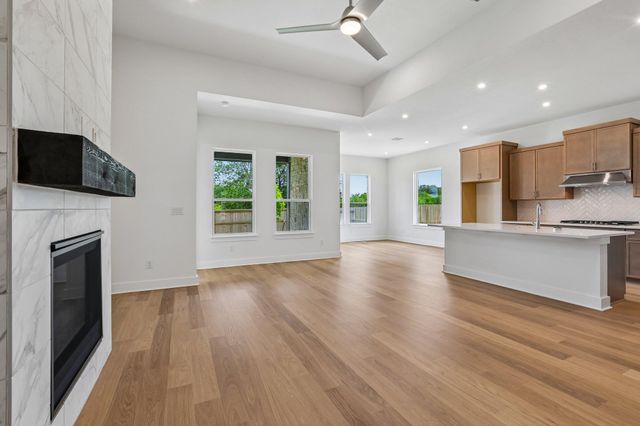206 San Saba DR, Buda, TX 78610