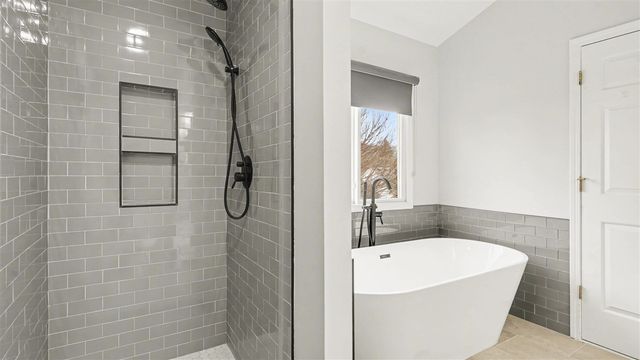 1829 Michelle Court, Ann Arbor, MI 48105