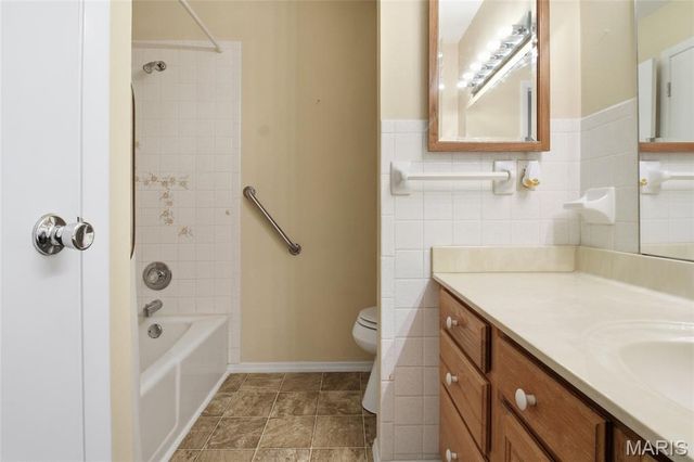 514 Stephanie Lane, Manchester, MO 63011