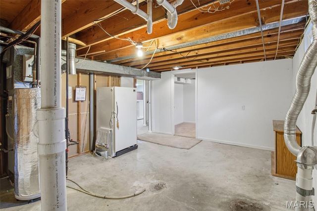 514 Stephanie Lane, Manchester, MO 63011