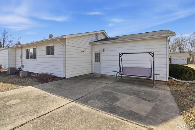 514 Stephanie Lane, Manchester, MO 63011