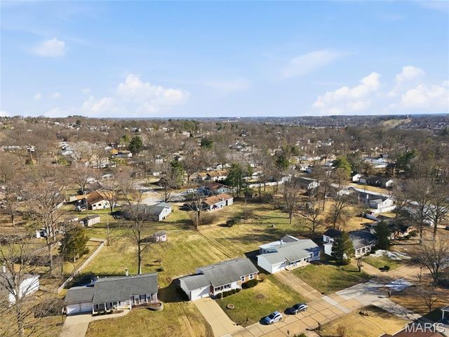 514 Stephanie Lane, Manchester, MO 63011