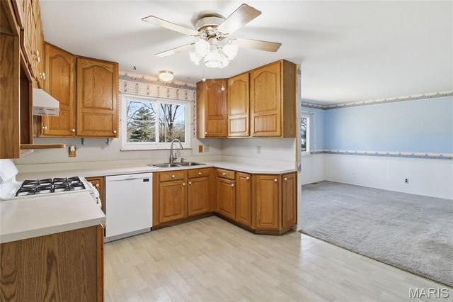 514 Stephanie Lane, Manchester, MO 63011