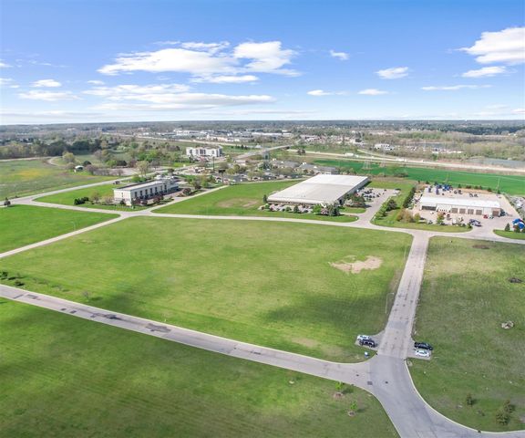 012 Frenchtown Center Drive, Monroe, MI 48162