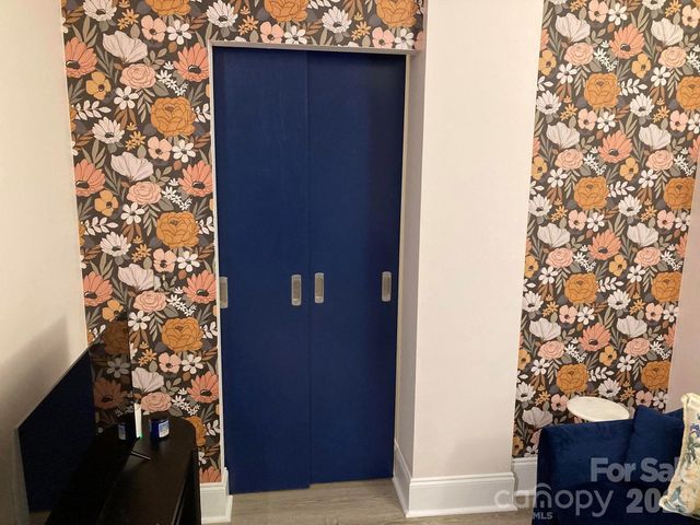 400 Queens Road E5, Charlotte, NC 28207