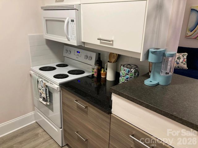 400 Queens Road E5, Charlotte, NC 28207