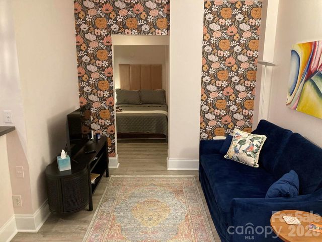 400 Queens Road E5, Charlotte, NC 28207