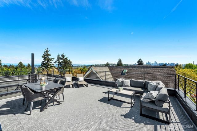 4116 A Burke Avenue N, Seattle, WA 98103