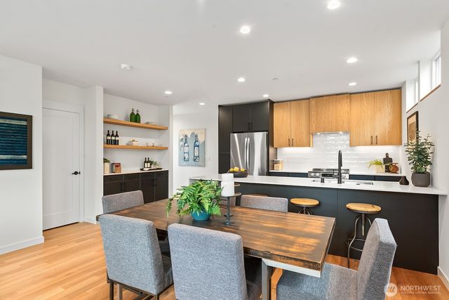 4116 A Burke Avenue N, Seattle, WA 98103