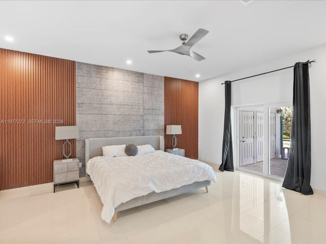 3510 NE 17th Ave, Oakland Park, FL 33334