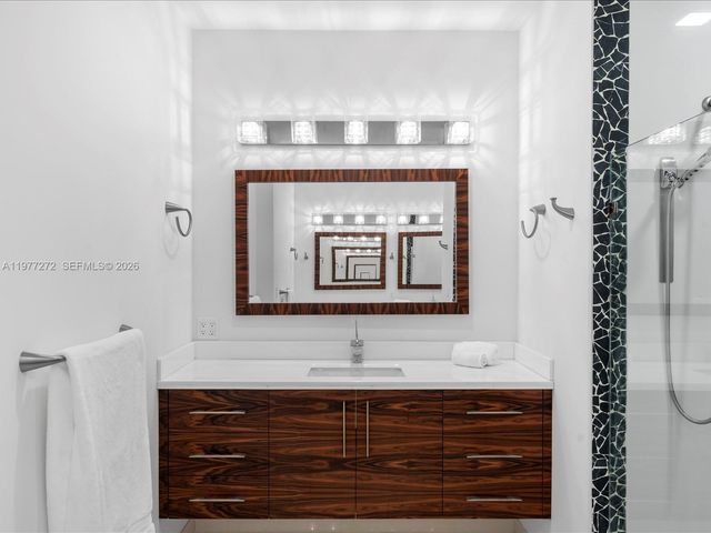 3510 NE 17th Ave, Oakland Park, FL 33334