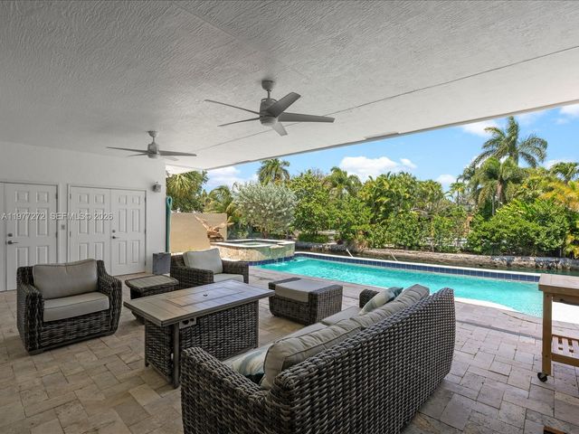 3510 NE 17th Ave, Oakland Park, FL 33334