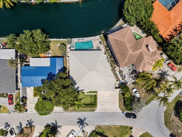 3510 NE 17th Ave, Oakland Park, FL 33334