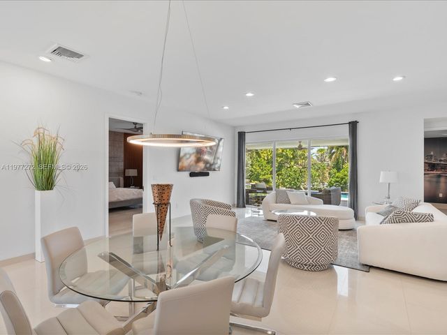 3510 NE 17th Ave, Oakland Park, FL 33334