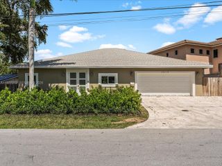 3510 NE 17th Ave, Oakland Park, FL 33334