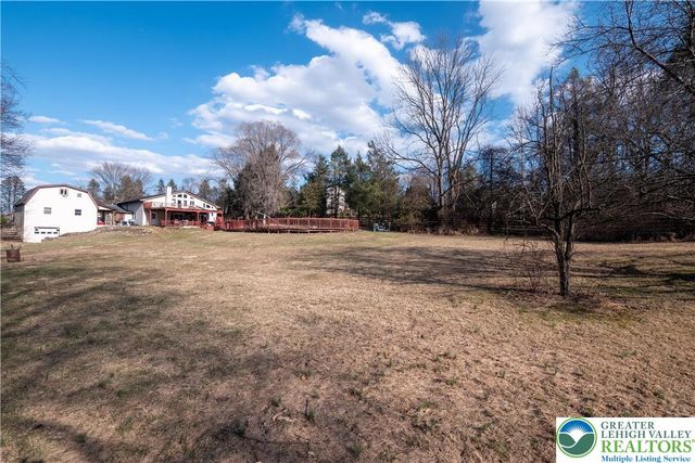 120 Royal Manor Road, Easton, PA 18042