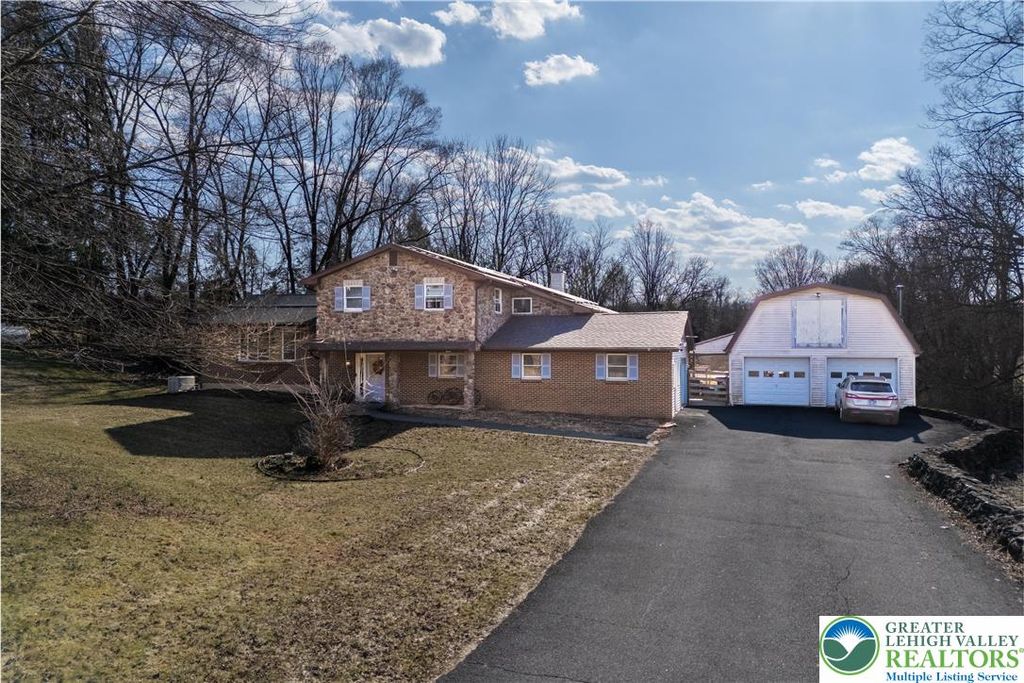 120 Royal Manor Road, Easton, PA 18042