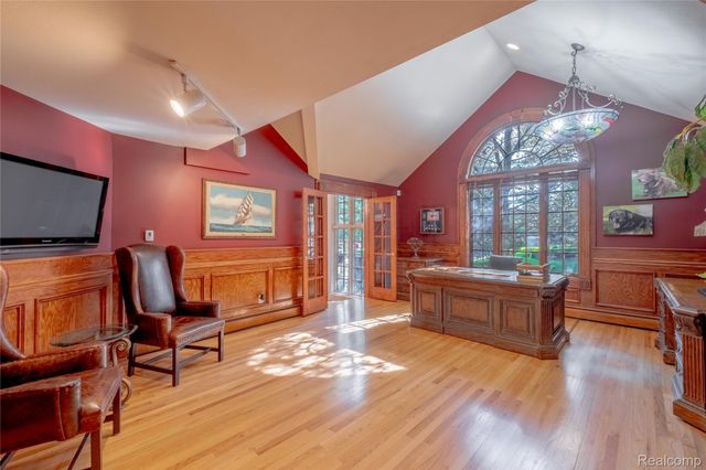 6279 CANTER CREEK Court, Grand Blanc, MI 48439