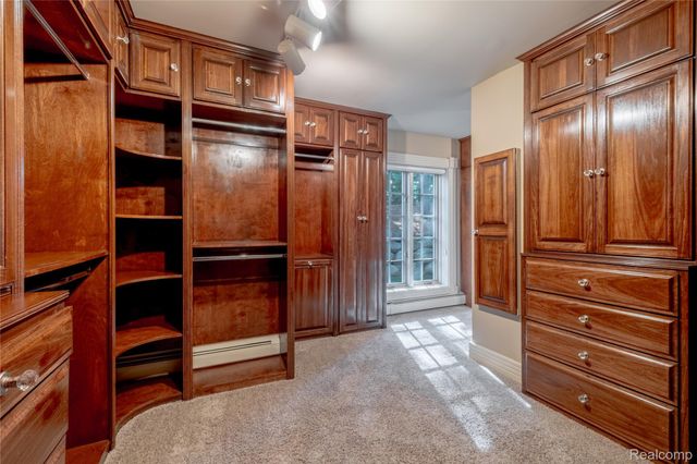 6279 CANTER CREEK Court, Grand Blanc, MI 48439