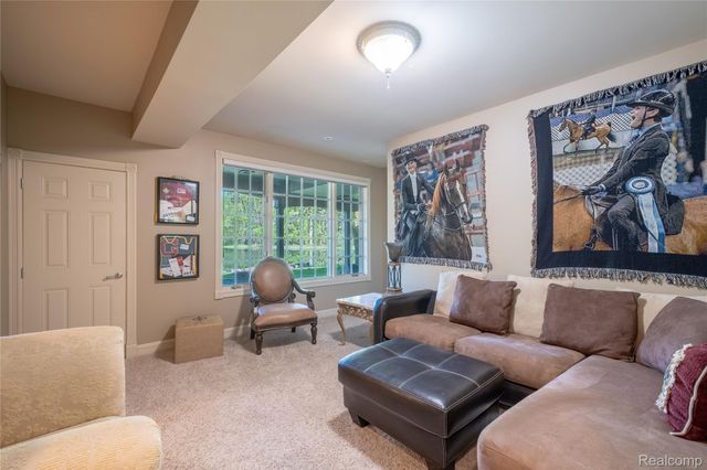 6279 CANTER CREEK Court, Grand Blanc, MI 48439