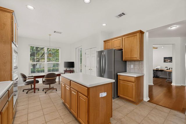 207 Red Poppy TRL, Georgetown, TX 78633