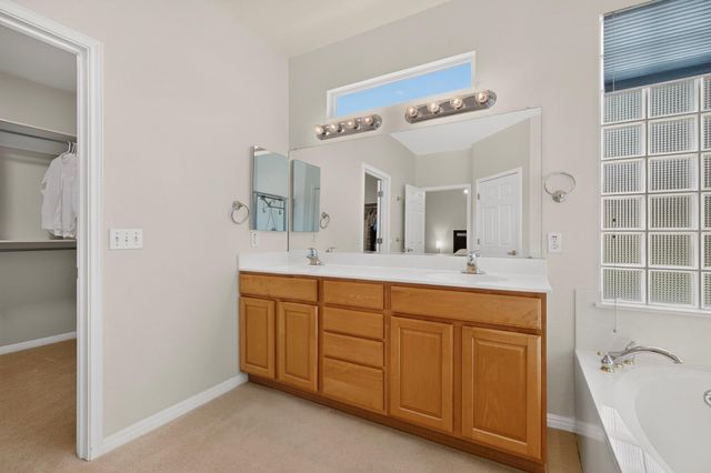 207 Red Poppy TRL, Georgetown, TX 78633