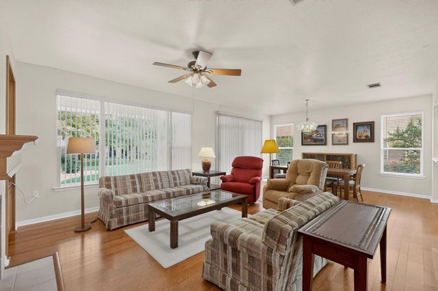 207 Red Poppy TRL, Georgetown, TX 78633