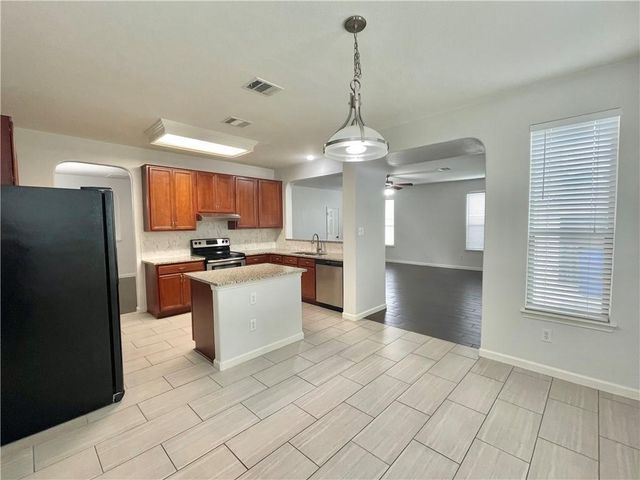 608 Trail Dust DR, Cedar Park, TX 78613