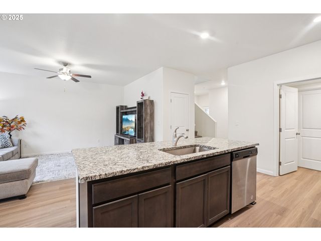 3578 Sw 42ND Ter, Gresham, OR 97080