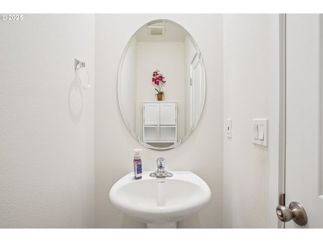 3578 Sw 42ND Ter, Gresham, OR 97080