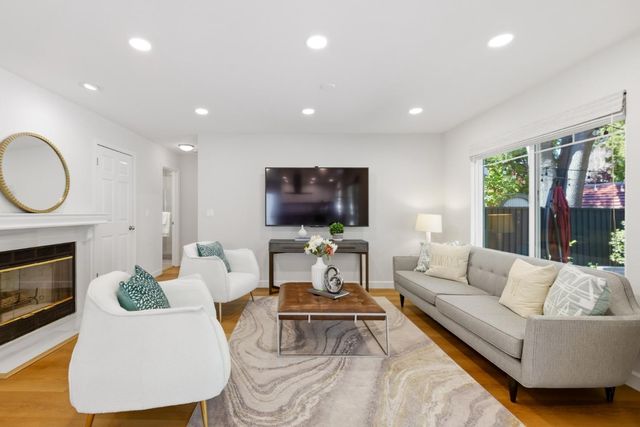 800 Fountain Park Lane, Mountain View, CA 94043