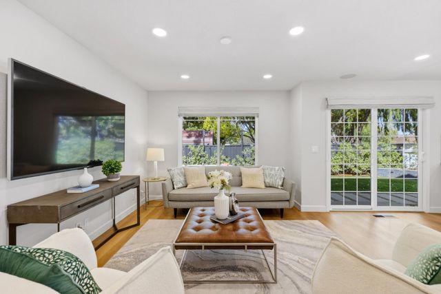 800 Fountain Park Lane, Mountain View, CA 94043