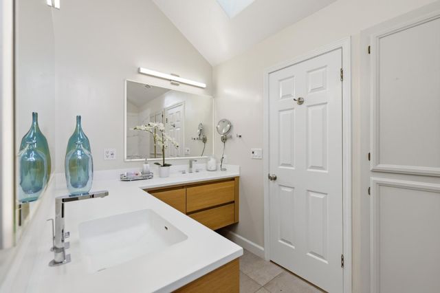 800 Fountain Park Lane, Mountain View, CA 94043