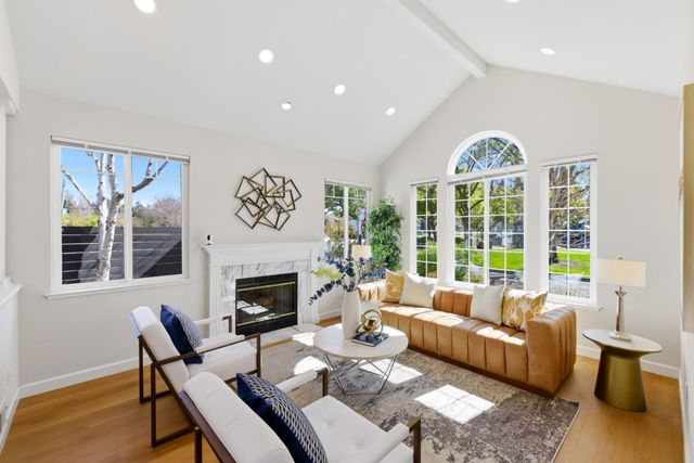 800 Fountain Park Lane, Mountain View, CA 94043