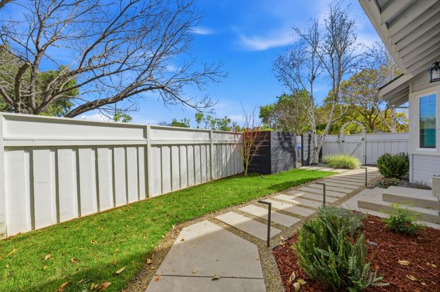 800 Fountain Park Lane, Mountain View, CA 94043