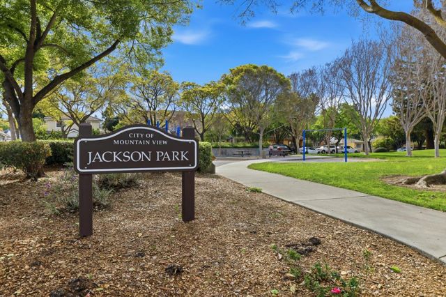 800 Fountain Park Lane, Mountain View, CA 94043