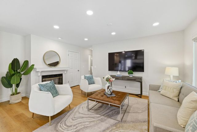 800 Fountain Park Lane, Mountain View, CA 94043