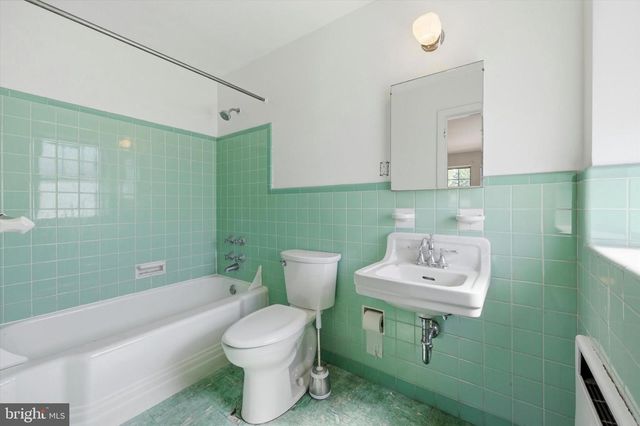 207 ULMER AVE, Oreland, PA 19075