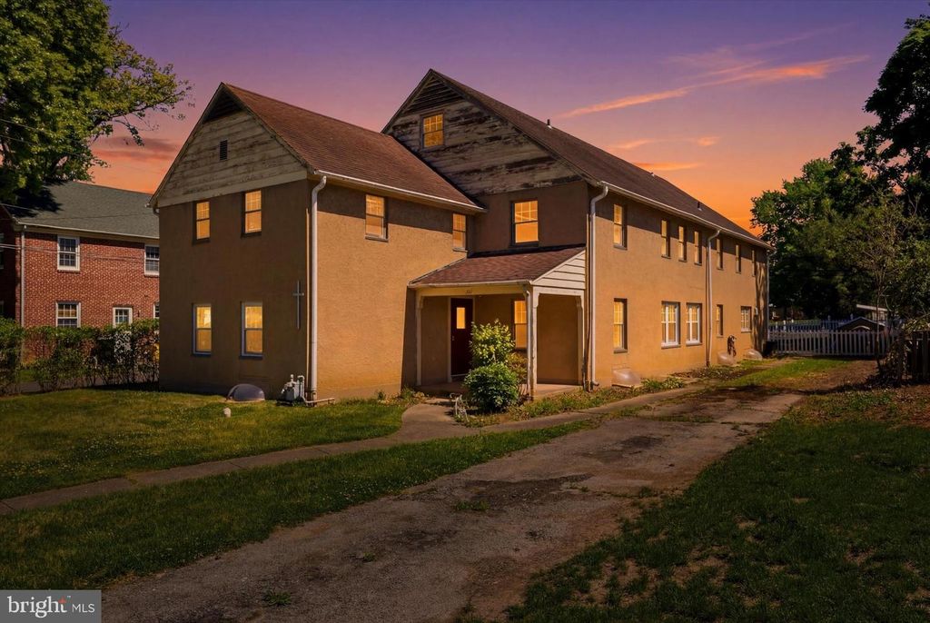 207 ULMER AVE, Oreland, PA 19075