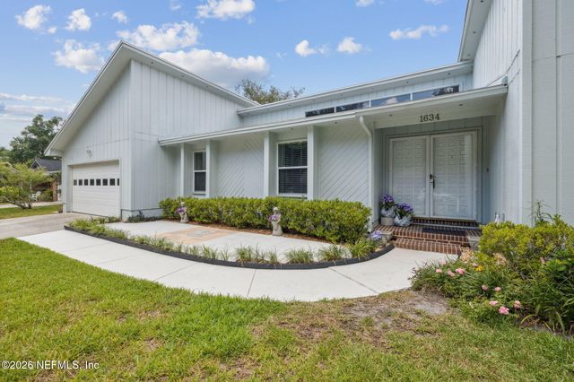 1634 VILLAGE WAY Way, Orange Park, FL 32073