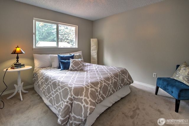 10616 164th Avenue NE, Redmond, WA 98052