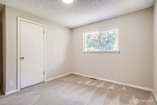 10616 164th Avenue NE, Redmond, WA 98052