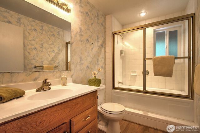 10616 164th Avenue NE, Redmond, WA 98052