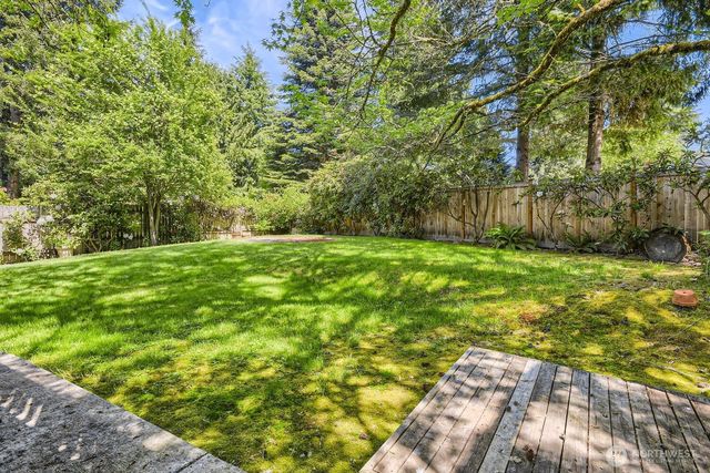 10616 164th Avenue NE, Redmond, WA 98052