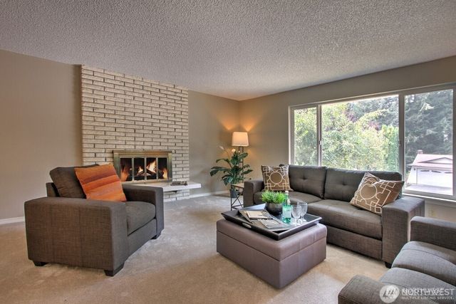 10616 164th Avenue NE, Redmond, WA 98052