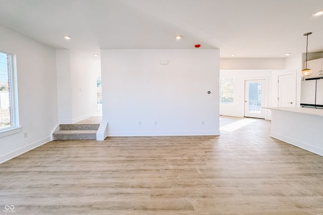 2151 N College Avenue, Indianapolis, IN 46202