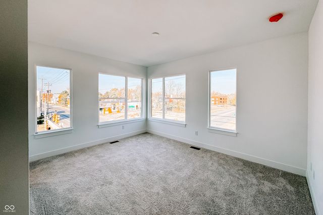 2151 N College Avenue, Indianapolis, IN 46202