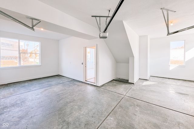 2151 N College Avenue, Indianapolis, IN 46202