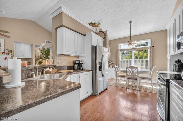 11211 Cinnamon Boulevard, North Royalton, OH 44133